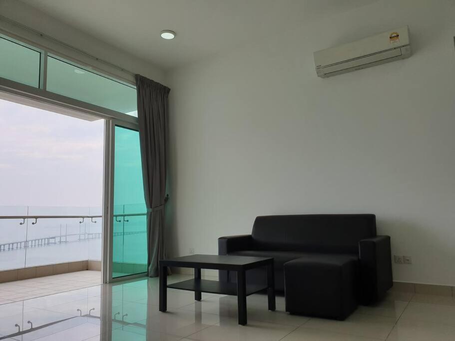 Direct Qbm & Ikea *Highfloor Sunrise Seaview Condo Bayan Lepas Eksteriør billede