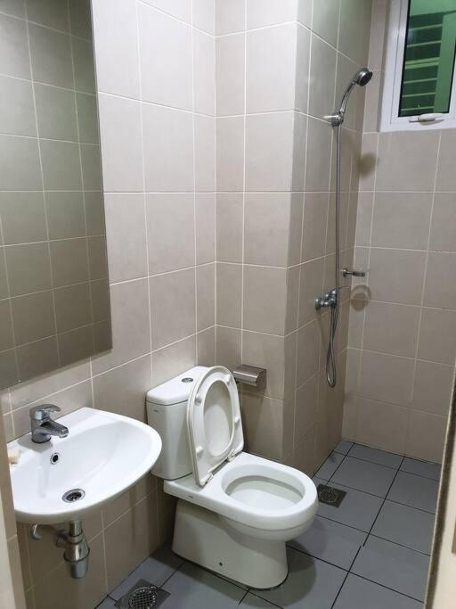 Direct Qbm & Ikea *Highfloor Sunrise Seaview Condo Bayan Lepas Eksteriør billede